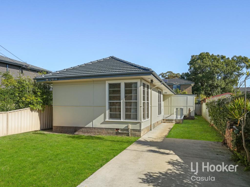 15A CANBERRA AVE, CASULA, NSW 2170