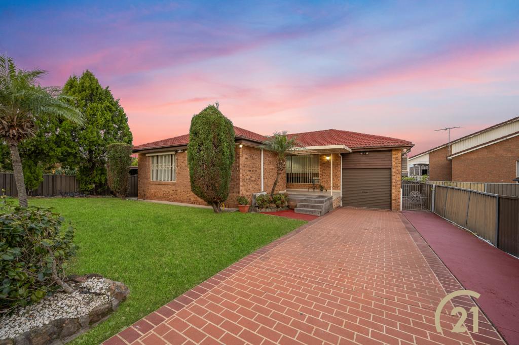 14 BURANDA CRES, ST JOHNS PARK, NSW 2176