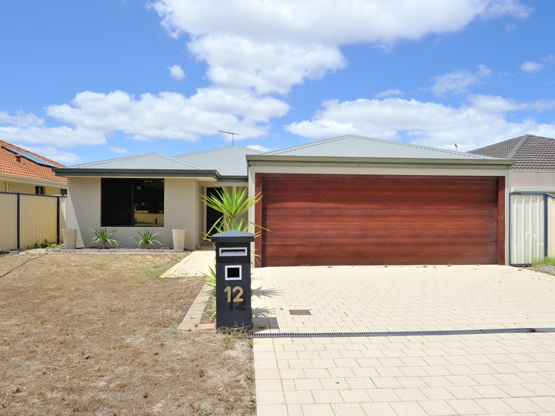 12 Leeuwin Ch, Bertram, WA 6167