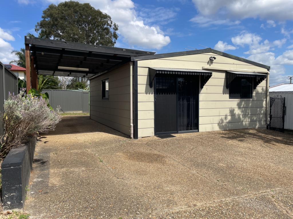 Granny Flat 2 Wurley St, Bracken Ridge, QLD 4017