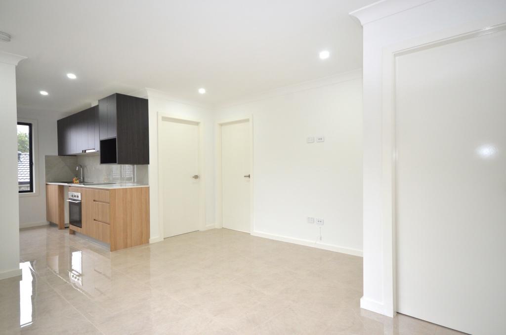 7a Clayton Pl, Girraween, NSW 2145