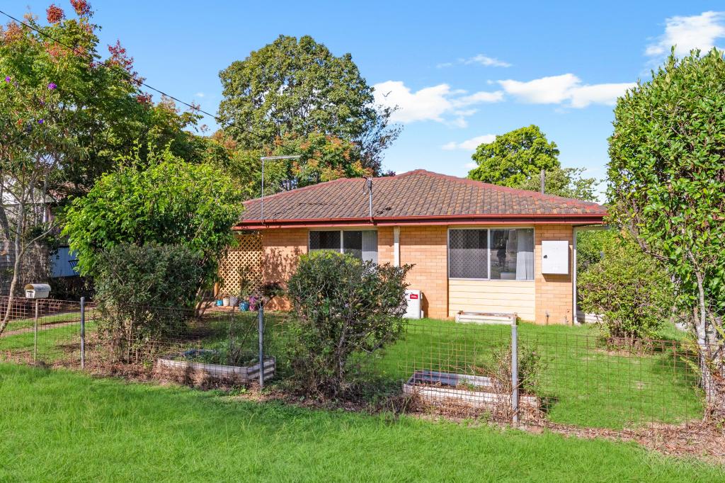 20 Kent St, Kallangur, QLD 4503