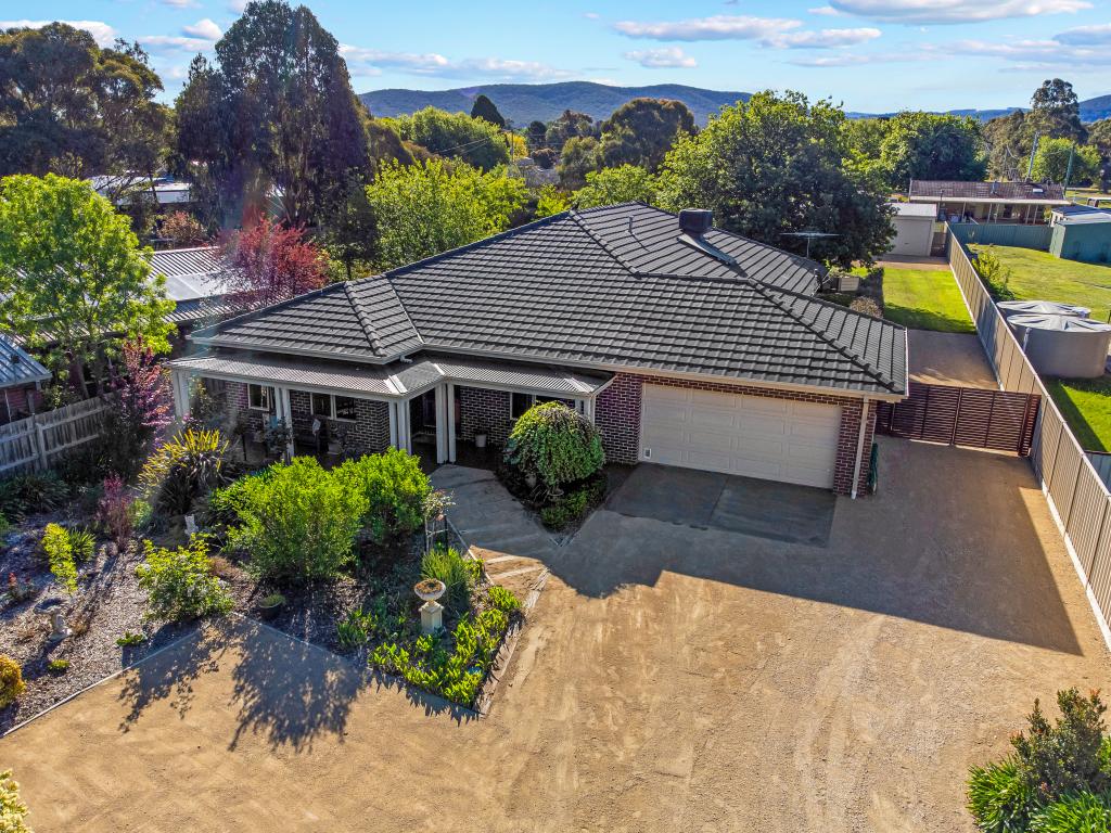 2b Douglas Ct, Riddells Creek, VIC 3431