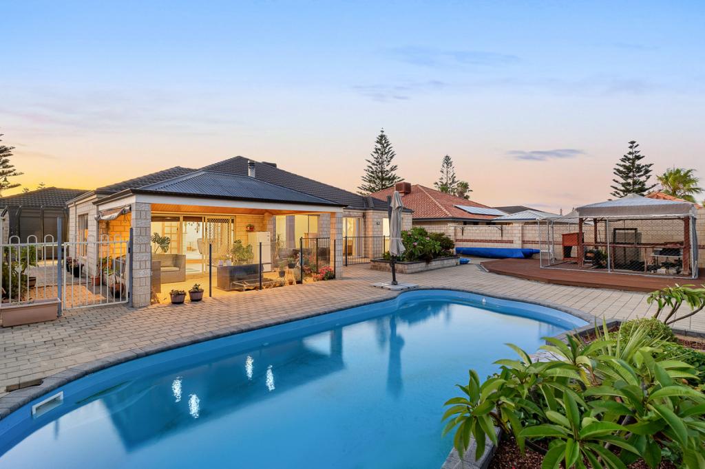 2 Naxos Way, Secret Harbour, WA 6173