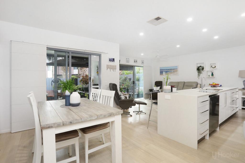 7/50 Compass Dr, Biggera Waters, QLD 4216