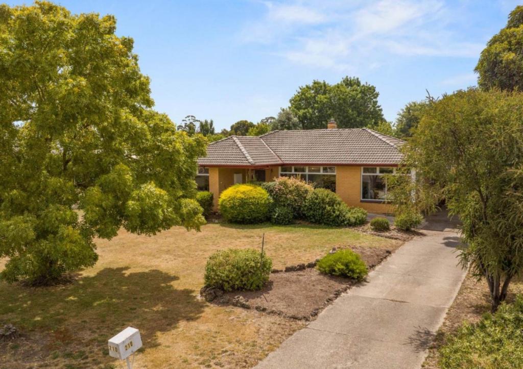 210 Smythes Rd, Delacombe, VIC 3356