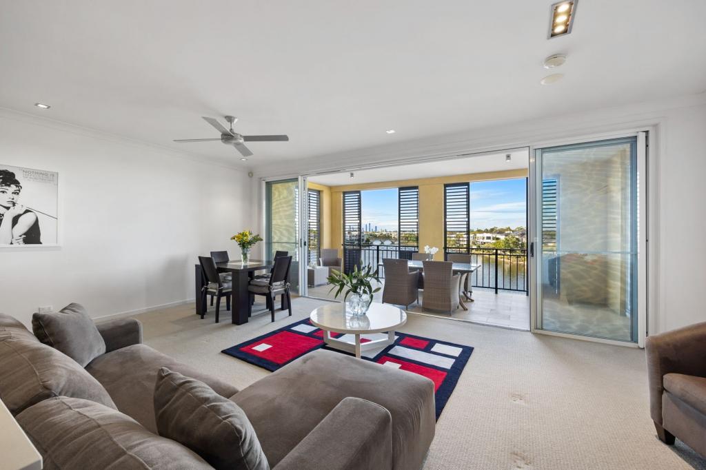 19/3030 The Boulevard, Carrara, QLD 4211