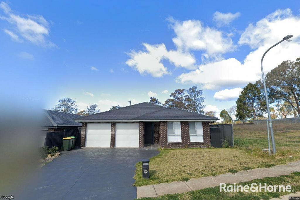 12 Cymbeline St, Rosemeadow, NSW 2560