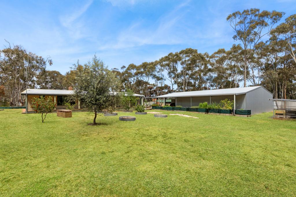 66 Reef St, Wedderburn, VIC 3518