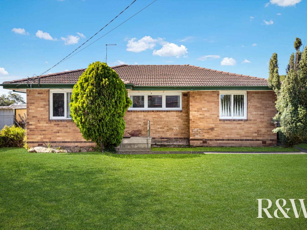 31 Goroka St, Whalan, NSW 2770