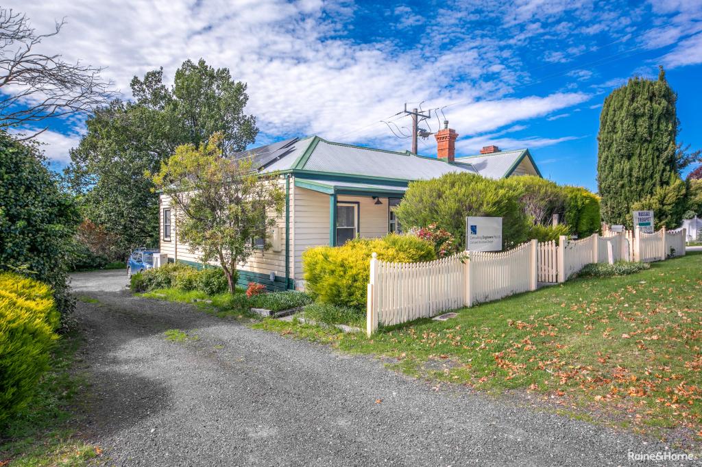 79 Aitken St, Gisborne, VIC 3437