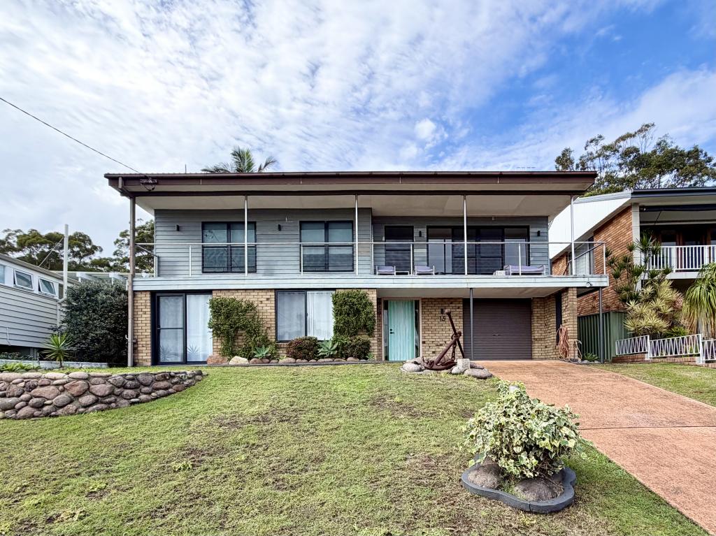 15 Victor Pde, Shoal Bay, NSW 2315