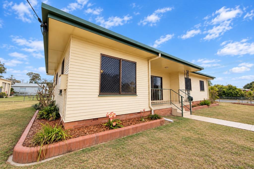 201 Targo St, Walkervale, QLD 4670