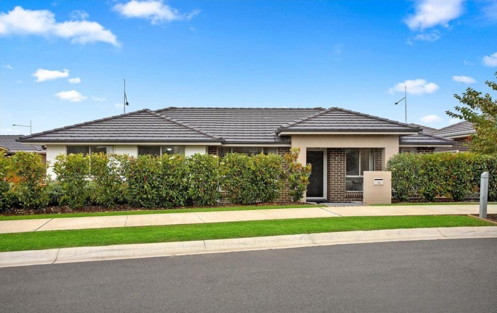12 Lance St, Oran Park, NSW 2570