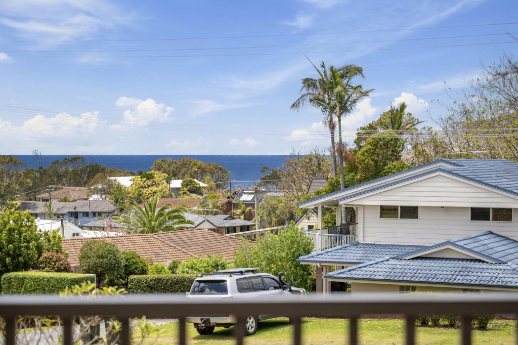 1 Panorama Pde, Safety Beach, NSW 2456