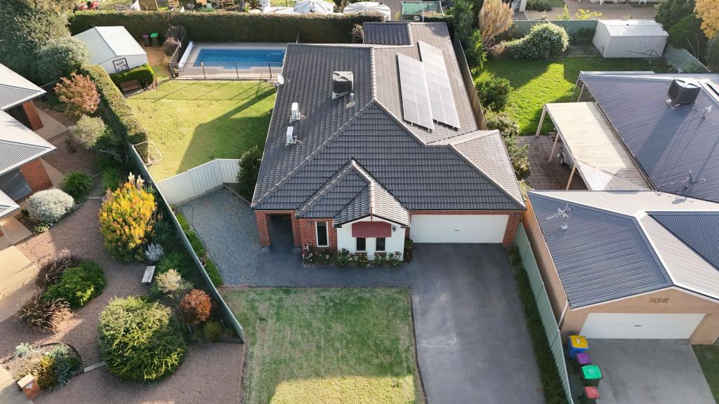 8 Reed Ct, Numurkah, VIC 3636