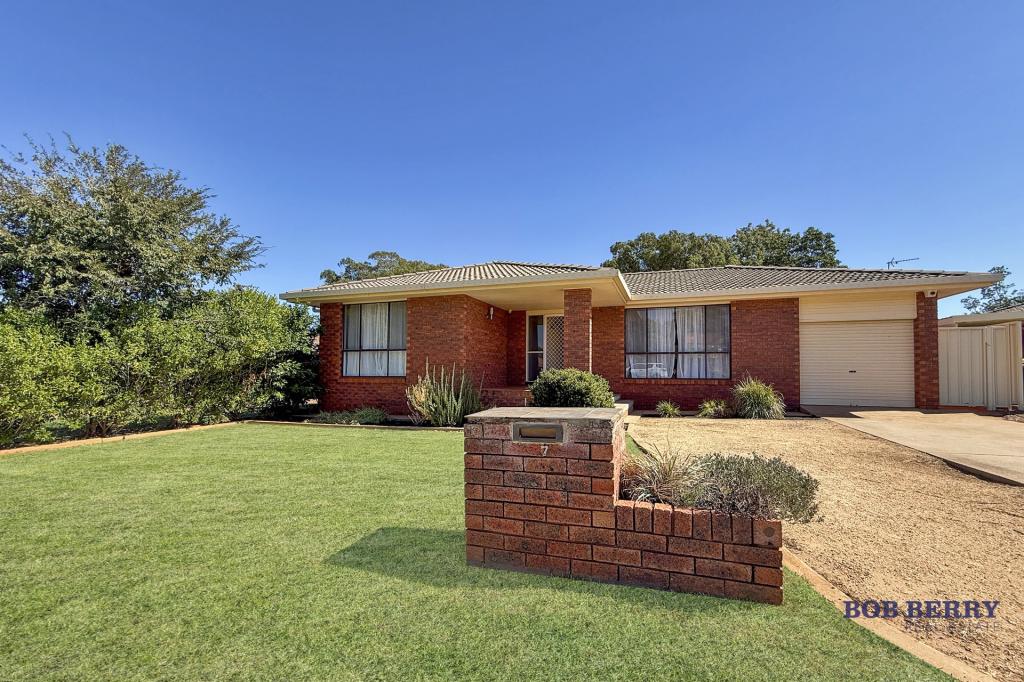 7 Windsor Pde, Dubbo, NSW 2830