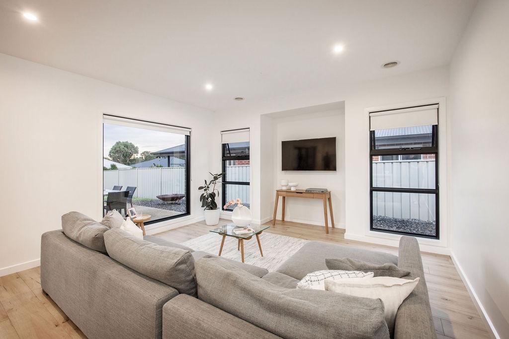 28 Stockman Cct, Thurgoona, NSW 2640