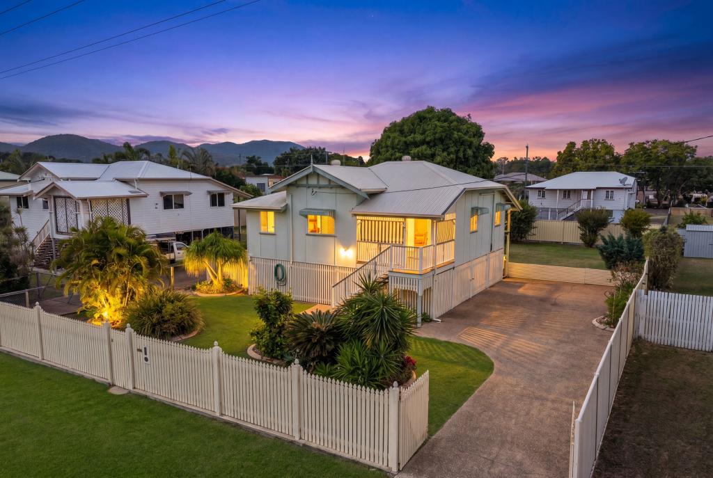 26 Thackeray St, Park Avenue, QLD 4701