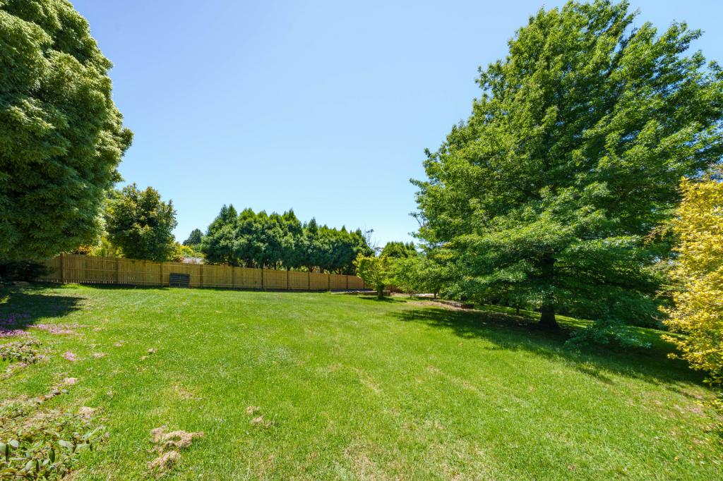 6 GEORGE EVANS CL, WENTWORTH FALLS, NSW 2782