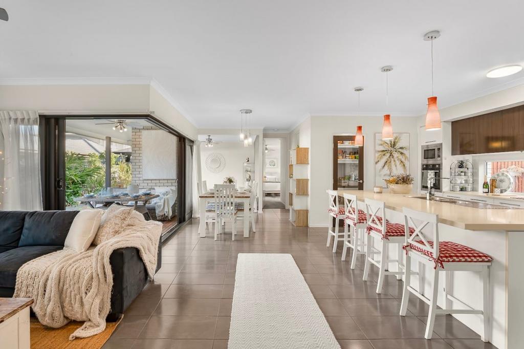 17 Belconnen Dr, Pimpama, QLD 4209