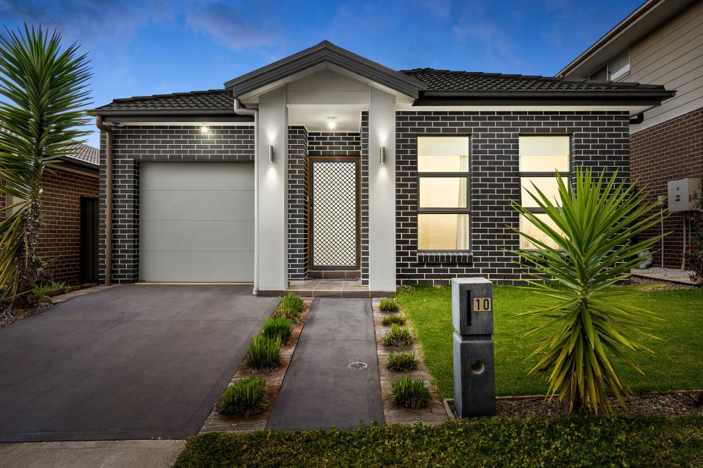 10 Portsmouth Cct, Jordan Springs, NSW 2747