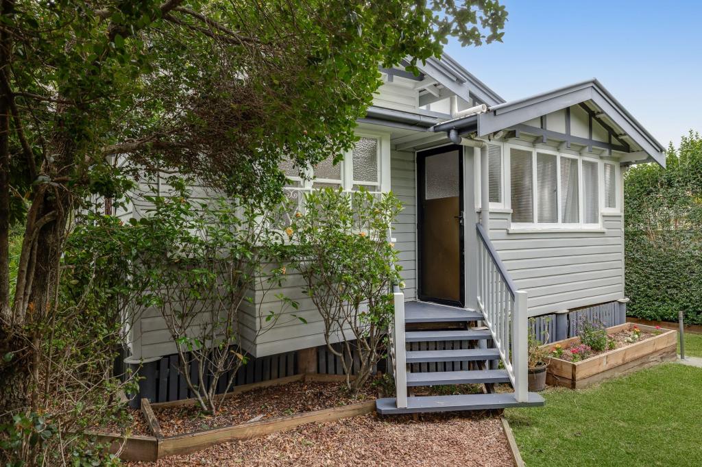 29 Mary St, Mount Lofty, QLD 4350