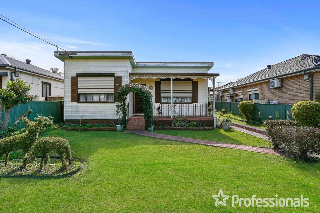 68 Lombard St, Fairfield West, NSW 2165