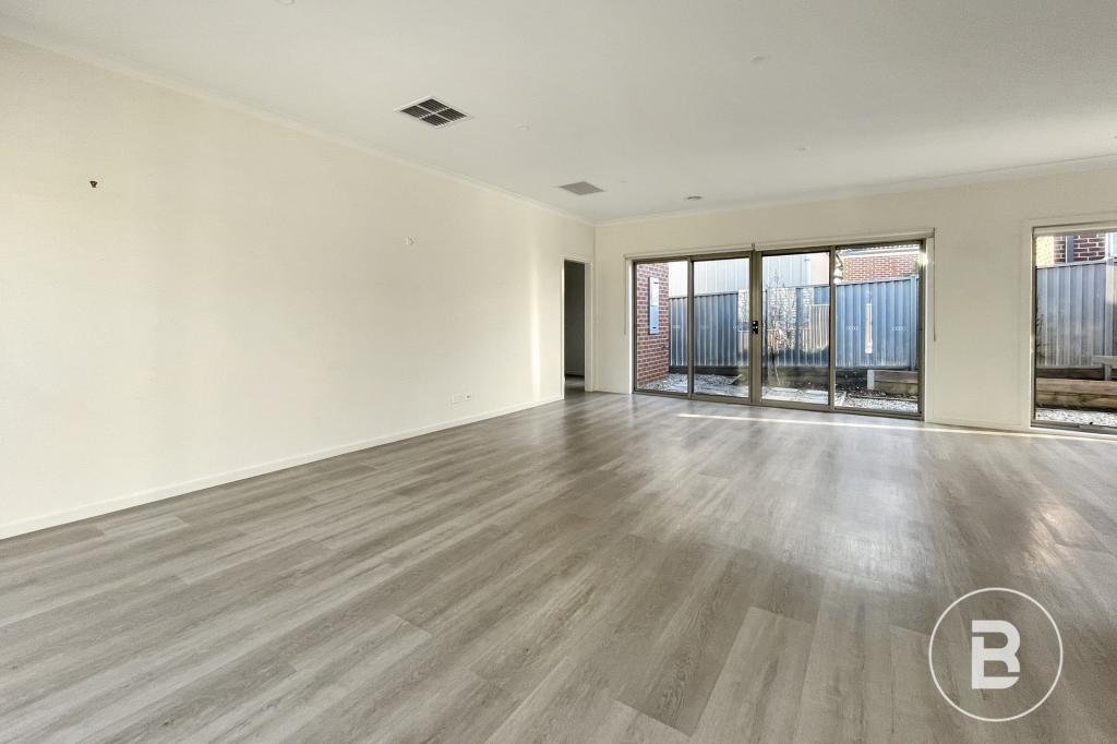 2/1128 ARMSTRONG ST, BALLARAT NORTH, VIC 3350