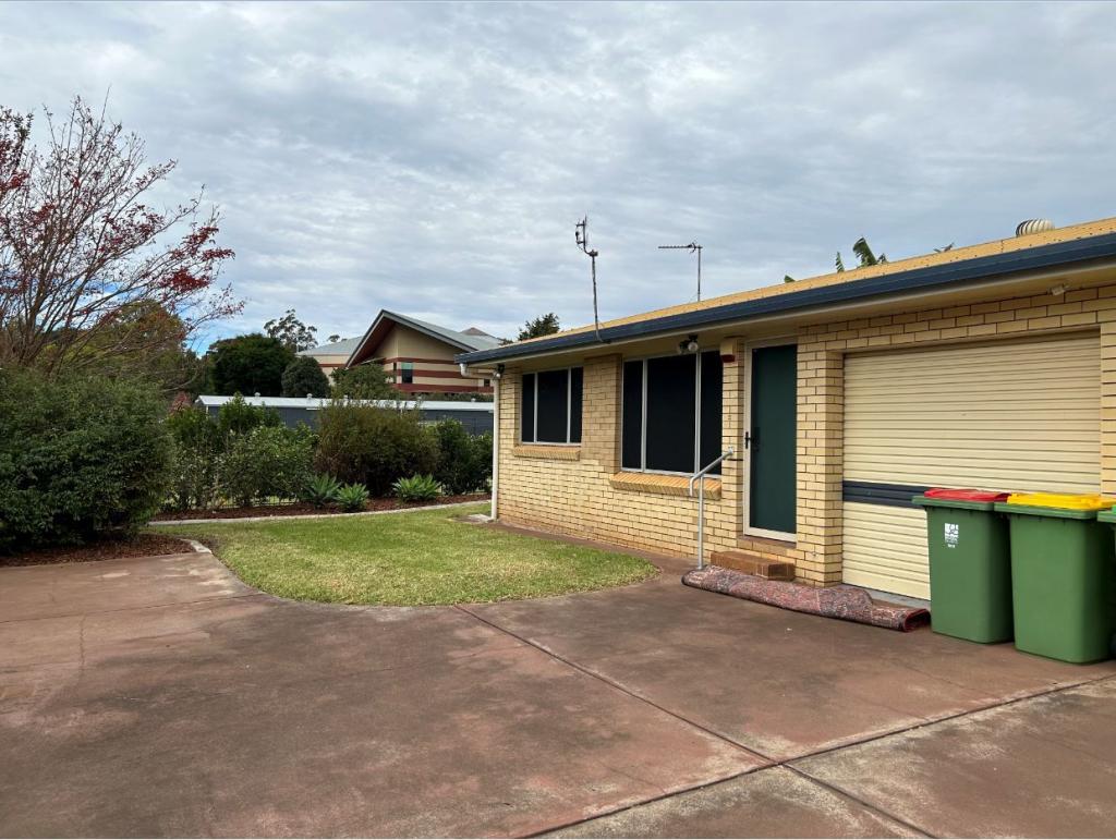 2/14 Klein St, South Toowoomba, QLD 4350