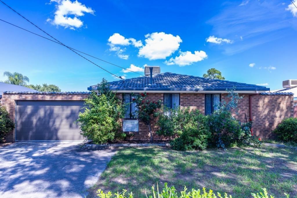 419 Kaitlers Rd, Lavington, NSW 2641