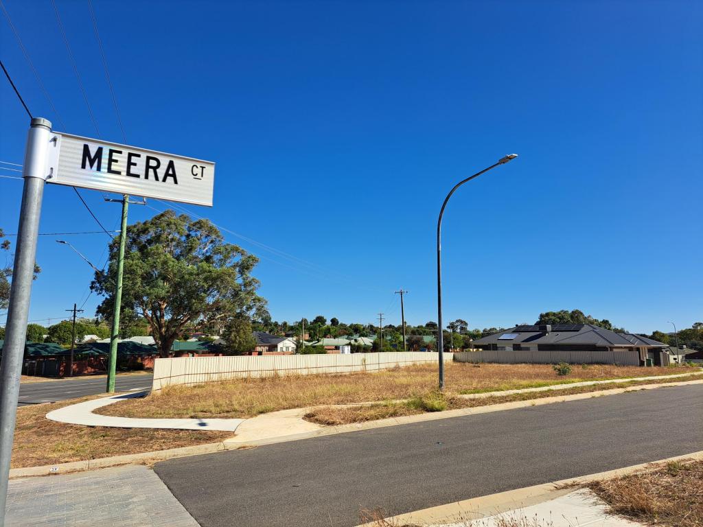 5 MEERA CT, LAVINGTON, NSW 2641