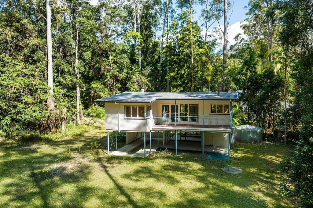 8 Grey Gum Ct, Lake Macdonald, QLD 4563