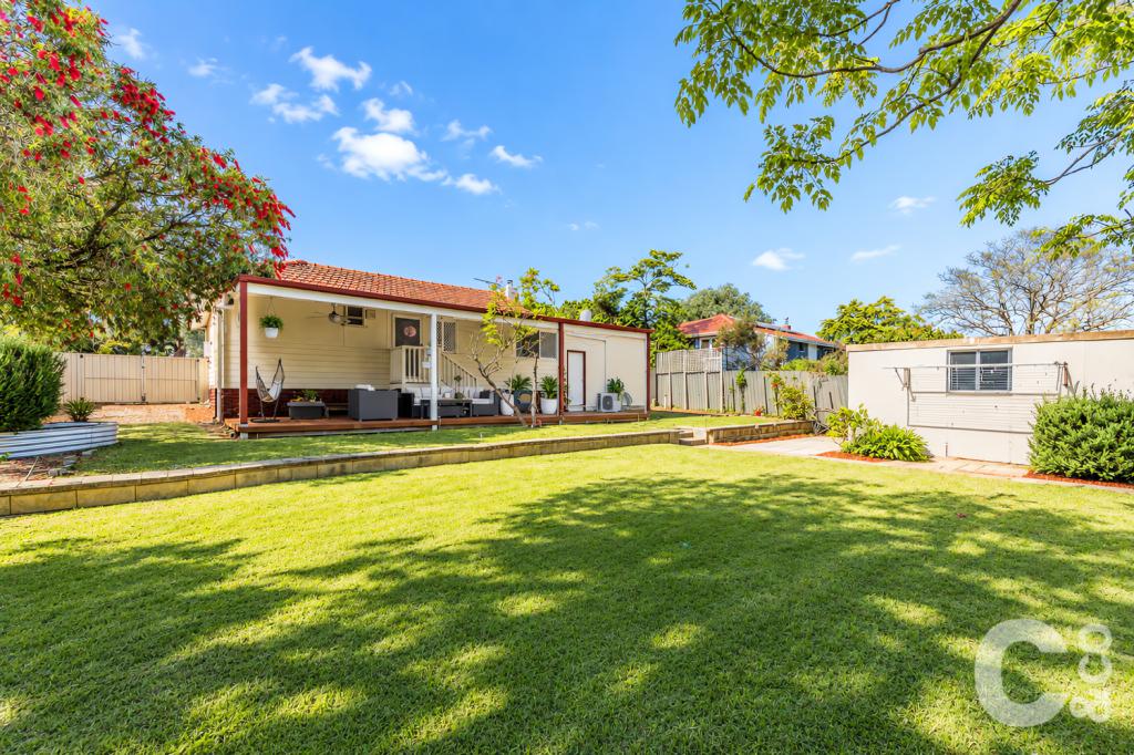 8 Munday Way, Medina, WA 6167