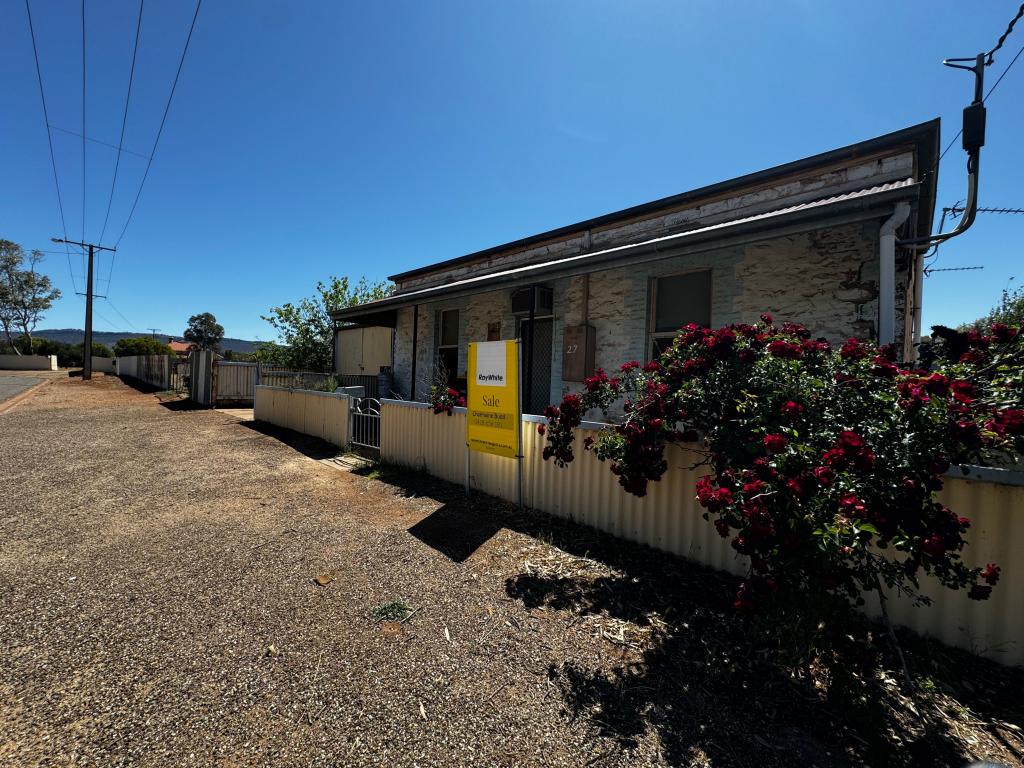 27-29 St Barbe Street, Quorn, SA 5433