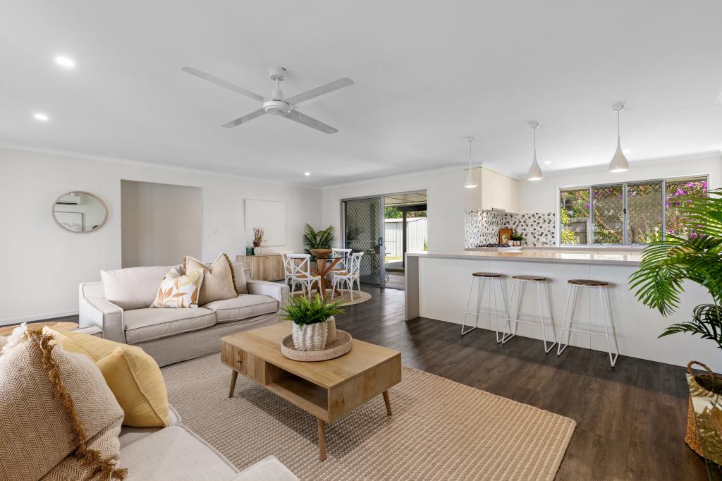 39 Bluejay St, Burleigh Waters, QLD 4220