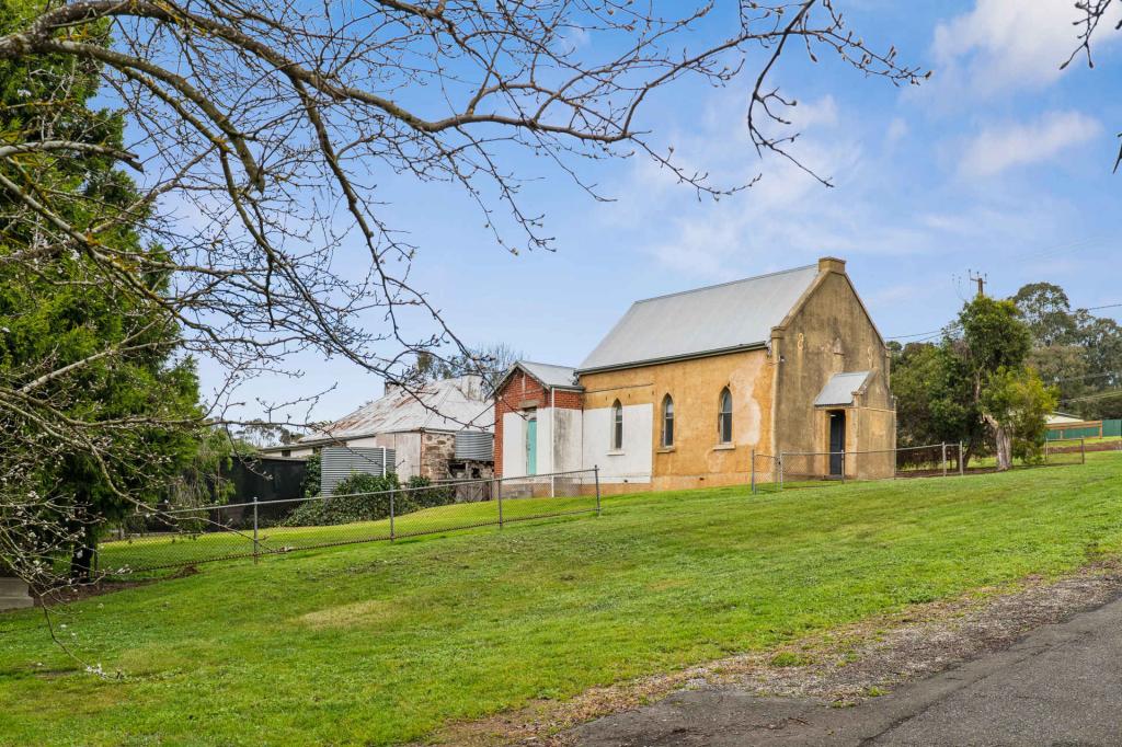 17 CUNLIFFE ST, MACCLESFIELD, SA 5153