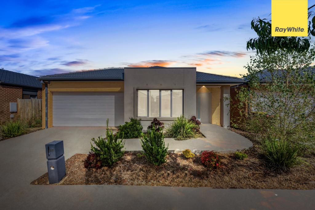 37 Westbourne St, Strathtulloh, VIC 3338