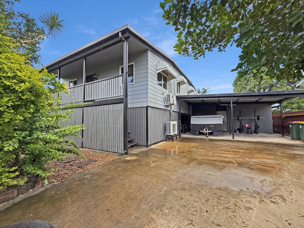 53 Roberts St, Hermit Park, QLD 4812