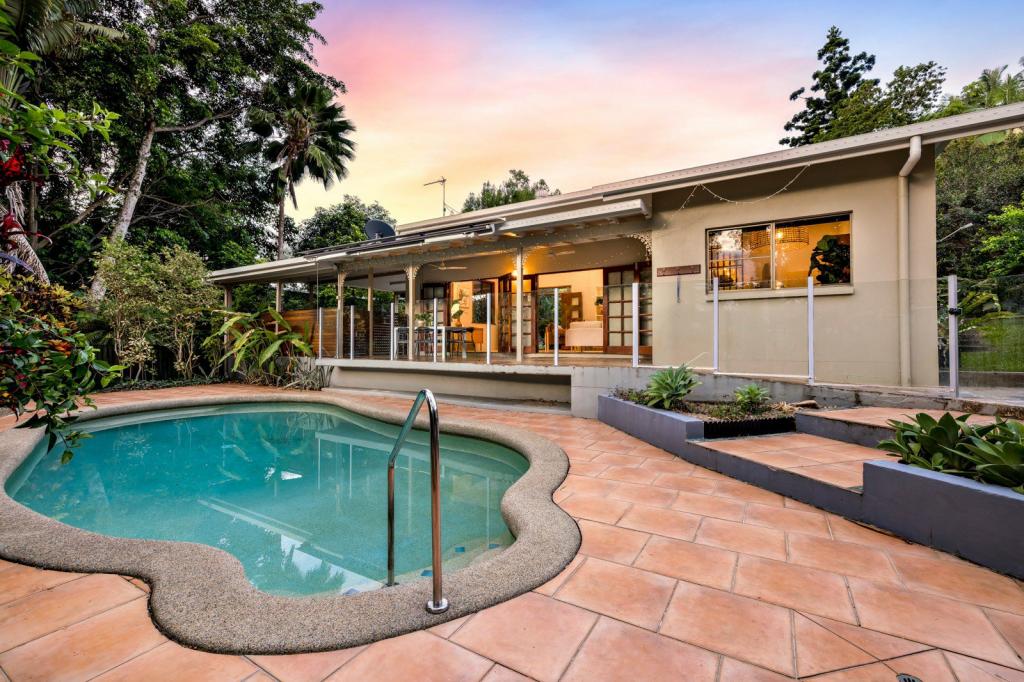 2 Benfer Ct, Freshwater, QLD 4870