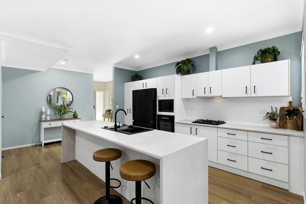 25/71 Elizabeth St, Urangan, QLD 4655