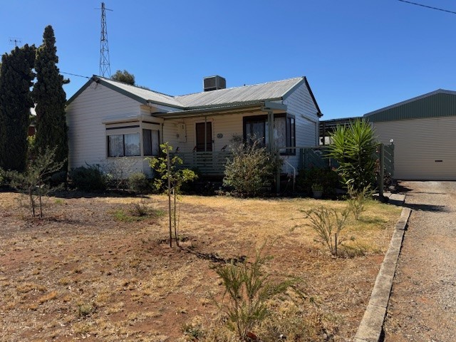 9 Chapel St, Wycheproof, VIC 3527