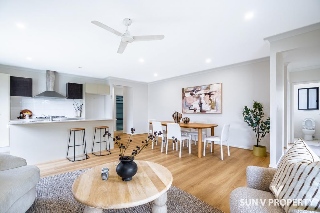 8 Riflebird St, Coomera, QLD 4209