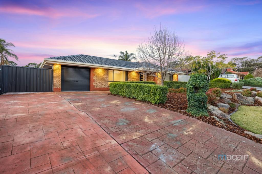 25 HORSESHOE DR, WOODCROFT, SA 5162