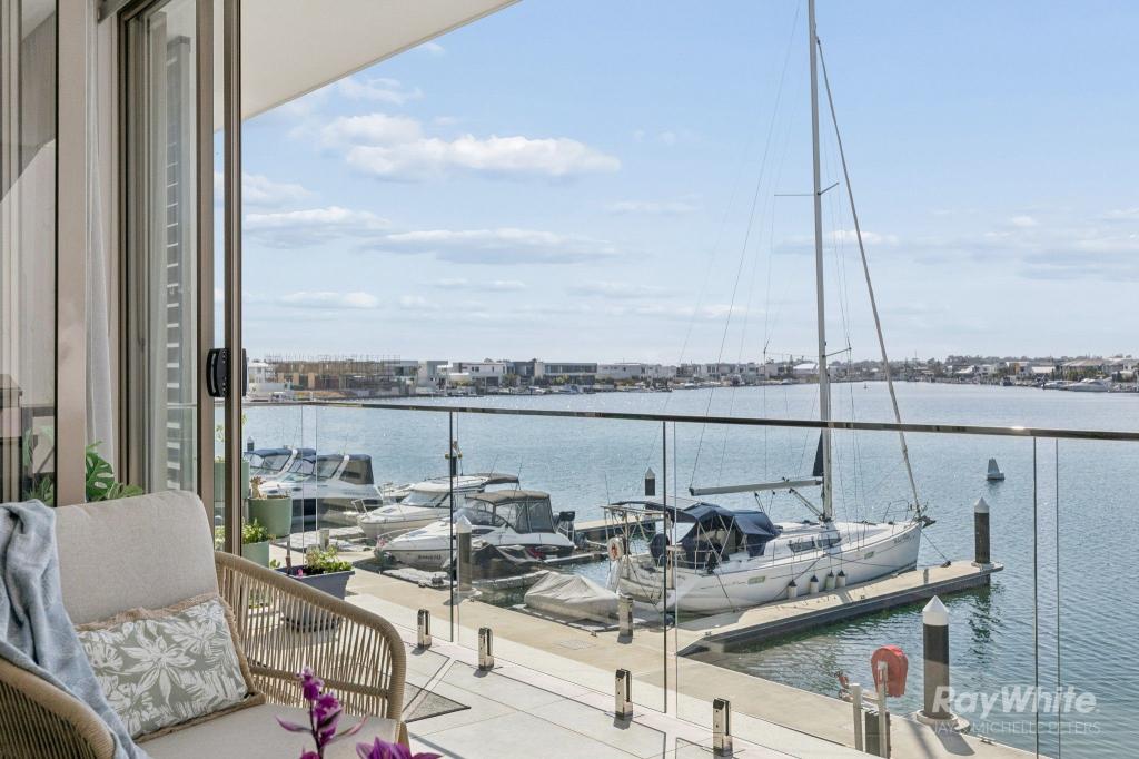 203/15 Aqua St, Newport, QLD 4020