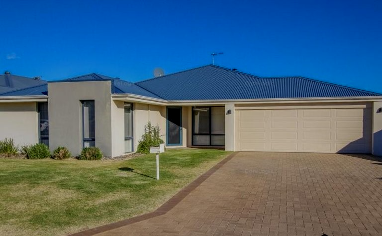 10 KINNEAR TRL, BYFORD, WA 6122