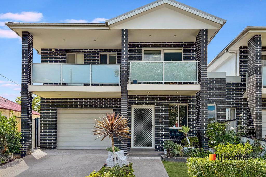 3 Mckevitte Ave, East Hills, NSW 2213