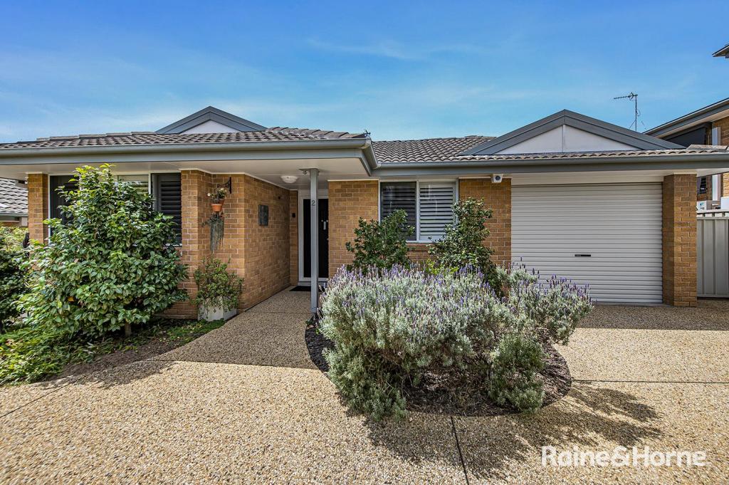 2/14 Berringar Rd, Valentine, NSW 2280