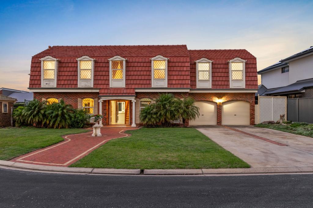 8 Martinique Ct, West Lakes, SA 5021