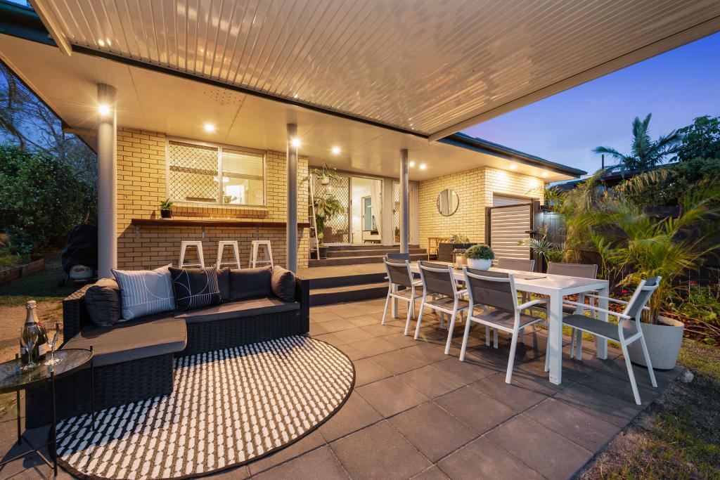 46 Camelia Ave, Everton Hills, QLD 4053